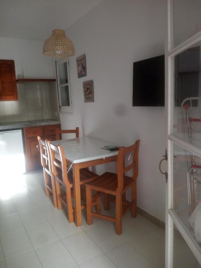 Apartamentos Playa Park Brisas Son Xoriguer Cala' en Bosch Bagian luar foto